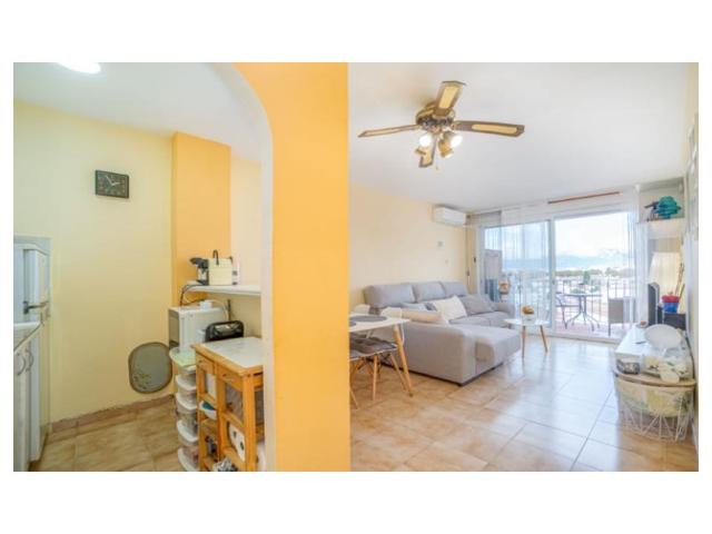 Piso En venta en Empuriabrava photo 0