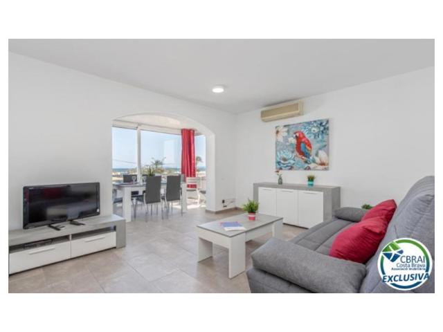 Piso En venta en Empuriabrava photo 0