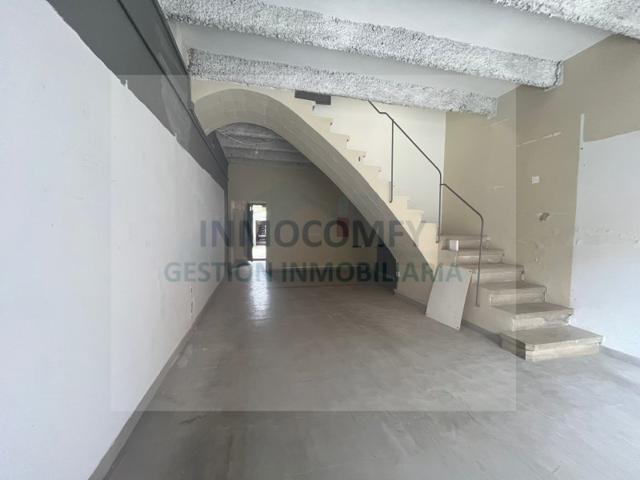 Casa En venta en La Bisbal D'Empordà photo 0