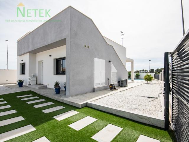 Villa En venta en Pilar De La Horadada photo 0
