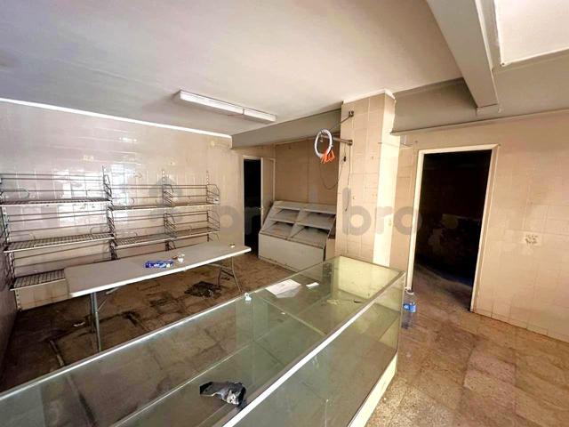 Local en Carrer del Pla de Fornells - Barcelona photo 0