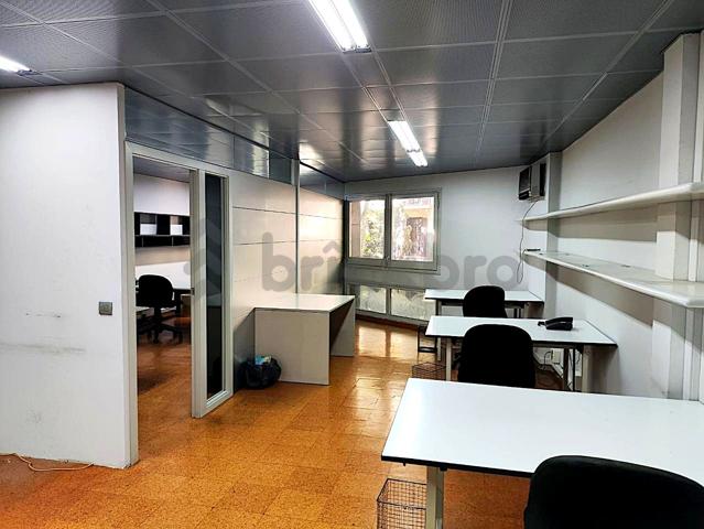 Oficina en Passeig de Sant Gervasi - Barcelona photo 0