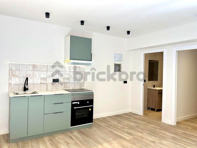 Estudio en Carrer d&#x27;Arnau, local 2 - Barcelona photo 0