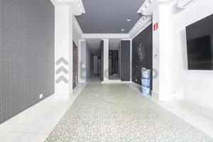 Local en Calle de Alcántara - Madrid photo 0