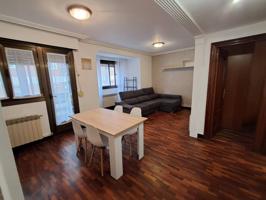 Apartamento en calle Oviedo photo 0