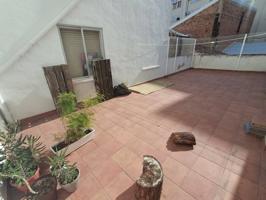 Piso en calle Lardero con terraza photo 0