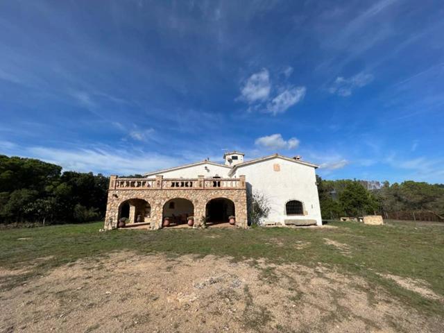 Casa en venta en Veïnat de Penedès photo 0