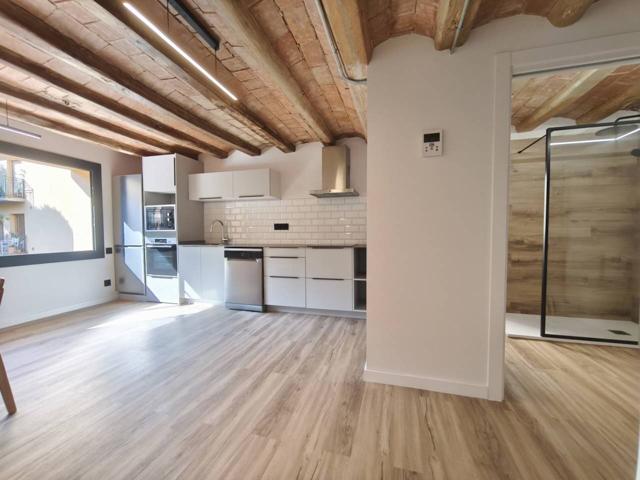 obra nueva en el centro photo 0