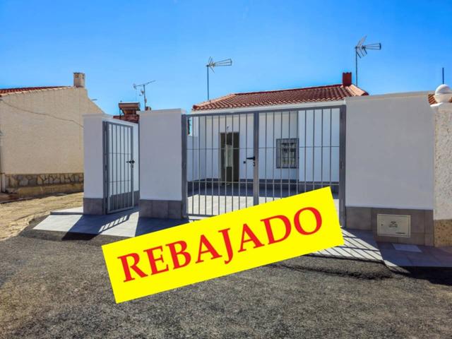 SE VENDE BUNGALOW DE 2 DORMITORIOS 1 BAÑO TOTALMENTE REFORMADO CON TERRAZA DE  30M2 photo 0