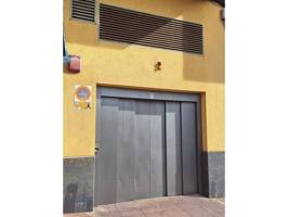GARAJES AMPLIOS CON TRASTEROS EN EL CENTRO TORREVIEJA photo 0
