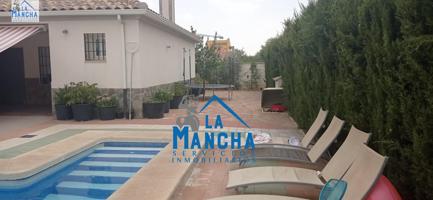 INMOBILIARIA LA MANCHA VENDE CHALET DE LUJO EN ALBACETE photo 0