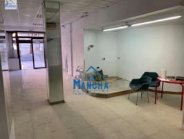 INMOBILIARIA LA MANCHA VENDE LOCAL COMERCIAL ZONA FERIA photo 0