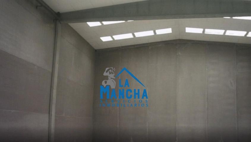 INMOBILIARIA LA MANCHA VENDE NAVE INDUSTRIAL POLIGONO DE LOS MOLINOS (CHINCHILLA) photo 0
