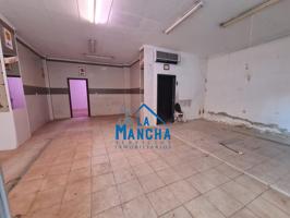 INMOBILIARIA LA MANCHA VENDE LOCAL EN FRENTE DE LA FERIA DE ALBACETE photo 0