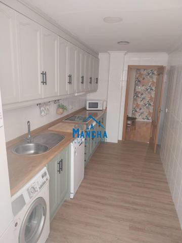 INMOBILIARIA LA MANCHA VENDE BAJO EN PARQUE SUR photo 0