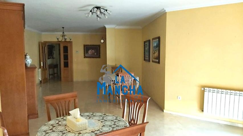 INMOBILIARIA LA MANCHA VENDE PISO EN ZONA CARRETAS photo 0