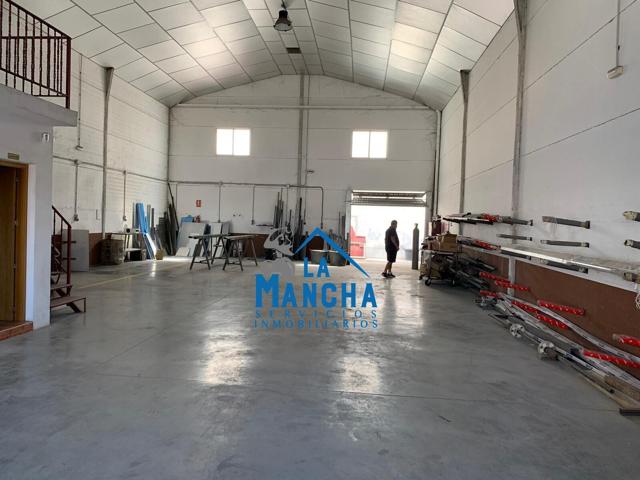 REF:Y087. INMOBILIARIA LA MANCHA VENDE NAVE INDUSTRIAL EN POLIGONO INSDUSTRIAL ROMICA. photo 0