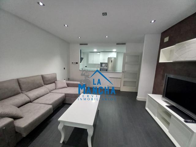REF:Y098. INMOBILIARIA LA MANCHA ALQUILA FABULOSO PISO DE 3 HABITACIONES EN EL CENTRO DE LA CIUDAD. photo 0