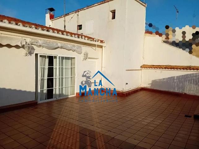 INMOBILIARIA LA MANCHA VENDE ÁTICO EN UNA DE LAS ZONAS MAS EXCLUSIVAS DE LA CIUDAD photo 0