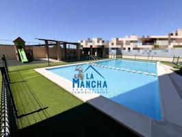 INMOBILIARIA LA MANCHA VENDE FANTASTICO PISO CON PISCINA Y GARAJE EN ZONA IMAGINALIA photo 0