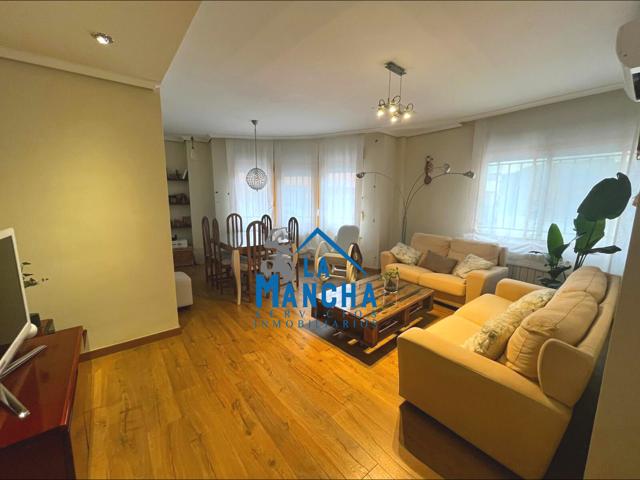 INMOBILIARIA LA MANCHA VENDE BAJO EN ZONA CENTRO-CARRETAS DE ALBACETE photo 0