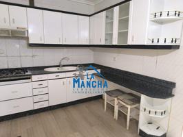 INMOBILIARIA LA MANCHA VENDE PISO EN ZONA FERIA-PLAZA DE TOROS DE ALBACETE photo 0
