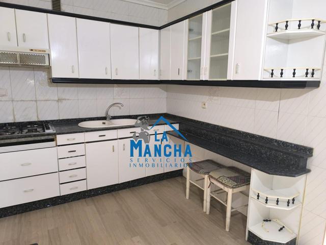 INMOBILIARIA LA MANCHA VENDE PISO EN BARRIO INDUSTRIA. photo 0