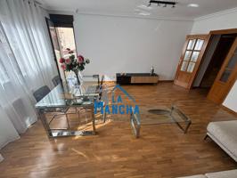 INMOBILIARIA LA MANCHA ALQUILA PISO DE 4 DORMITORIOS EN ZONA CENTRO-PARQUE LINEAL photo 0
