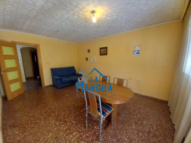 REF: Y111. INMOBILIARIA LA MANCHA VENDE PISO DE 4 HABITACIONES EN ZONA SAN PABLO- FERIA. photo 0