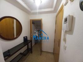 REF Y115. INMOBILIARIA LA MANCHA VENDE PISO ZONA FRANCISCANOS DE 3 HABITACIONES Y ASCENSOR. photo 0