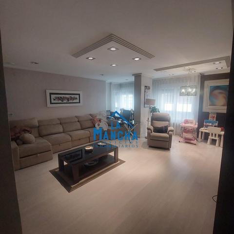 INMOBILIARIA LA MANCHA VENDE PISO EN ZONA FERIA DE ALBACETE photo 0