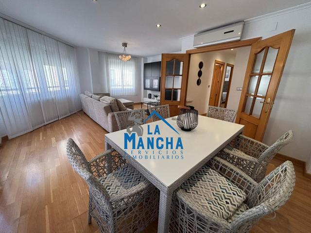 INMOBILIARIA LA MANCHA VENDE ATICO-DUPLEX EN EL CENTRO DE ALBACETE-CARRETAS photo 0