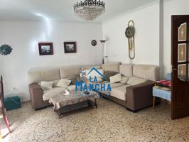 INMOBILIARIA LA MANCHA VENDE OPORTUNIDAD EN PLENO CENTRO DE ALBACETE photo 0