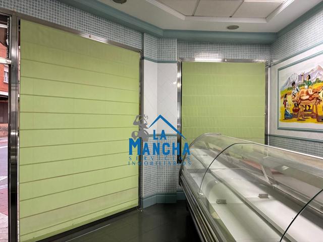 INMOBILIARIA LA MANCHA VENDE O ALQUILA LOCAL EN BARRIO DE SAN PABLO photo 0