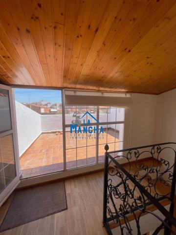 INMOBILIARIA LA MANCHA VENDE ATICO - DUPLEX EN EL CENTRO DE LA CIUDAD. photo 0