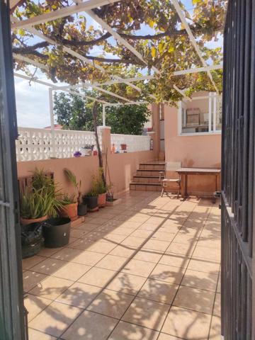 GRAN BUNGALOW BAJO EN TORREVIEJA: 2 HAB, 1 BAÑO photo 0