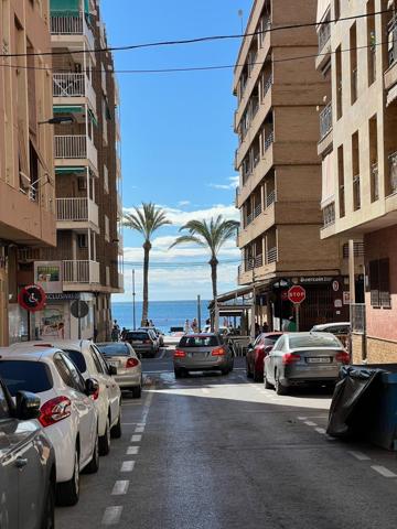 GRAN ATICO EN 3 LINEA DE LA PLAYA DEL CURA (TORREVIEJA), 2 HAB, 1 BAÑO photo 0