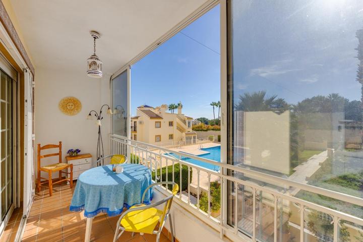 GRAN BUNGALOW EN ORIHUELA COSTA CON PISCINA COMUNITARIA, 2 HAB, 1 BAÑO photo 0