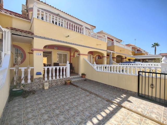 GRAN ADOSADO CON PISCINA COMUNITARIA EN ORIHUELA COSTA, 2 HAB, 1 BAÑO photo 0