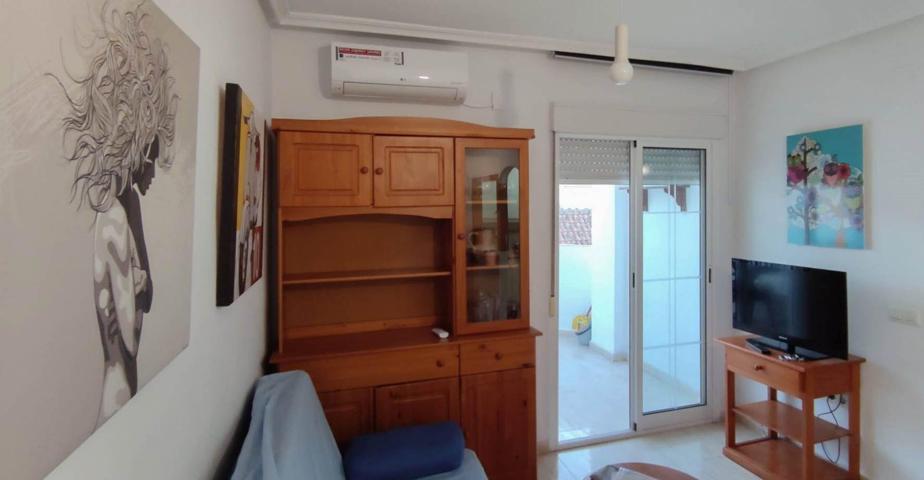 GRAN APARTAMENTO EN TORREVIEJA, 1 HAB, 1 BAÑO photo 0