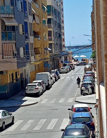 GRAN APARTAMENTO CON VISTAS LATERALES AL MAR EN TORREVIEJA, 2 HAB, 1 BAÑO photo 0