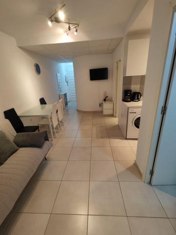 GRAN APARTAMENTO EN TRREVIEJA,2 HAB,1 BAÑO photo 0