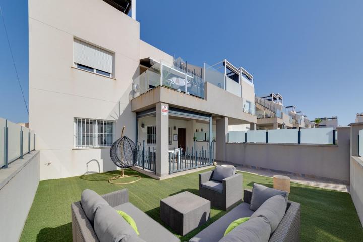 GRAN APARTAMENTO EN TORREVIEJA, 2 HAB, 2 BAÑOS photo 0