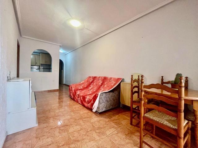 GRAN APARTAMENTO EN TORREVIEJA, 2 HAB, 1 BAÑO photo 0