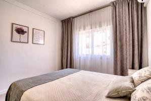 GRAN CHALET EN TORREVIEJA, 1 HAB, 1 BAÑO photo 0