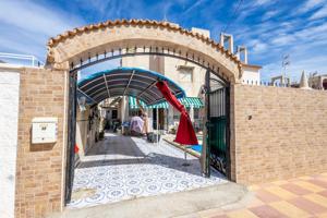 GRAN CHALET EN ORIHUELA, 4 HAB, 2 HAB photo 0