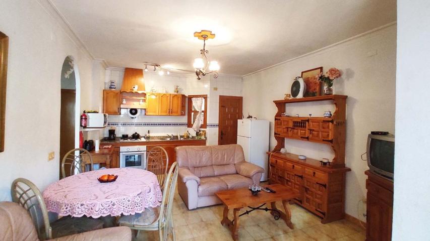 GRAN APARTAMENTO EN TORREVIEJA, 2 HAB, 2 BAÑOS photo 0
