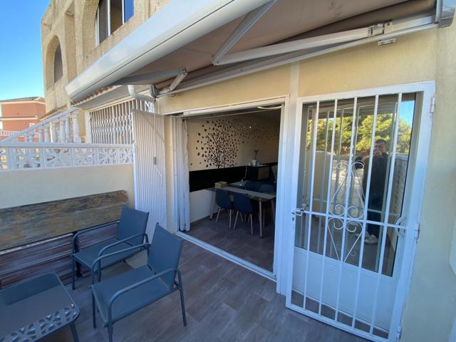 GRAN BUNGALOW PLANTA BAJA EN TORREVIEJA, 3 HAB, 2 BAÑOS photo 0