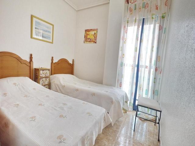 GRAN APARTAMENTO EN ORIHUELA COSTA, 2 HAB, 2 BAÑOS photo 0