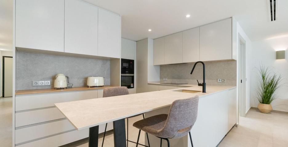 GRAN APARTAMENTO EN TORREVIEJA, 3 HAB, 2 BAÑOS photo 0